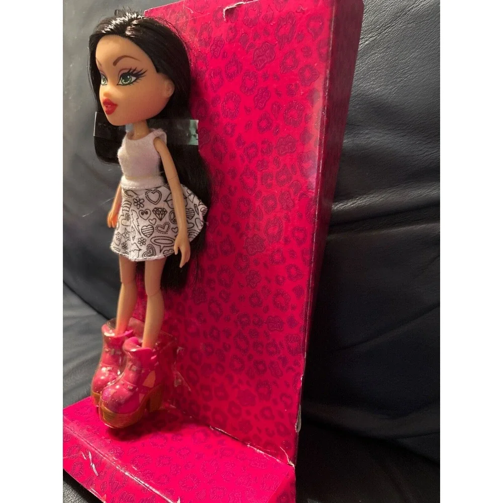 Bratz Doll Create It Yourself Jade 2015 NEW‎ in box Original Outfit